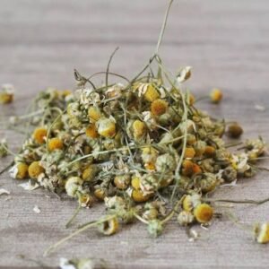 dried chamomile flowers